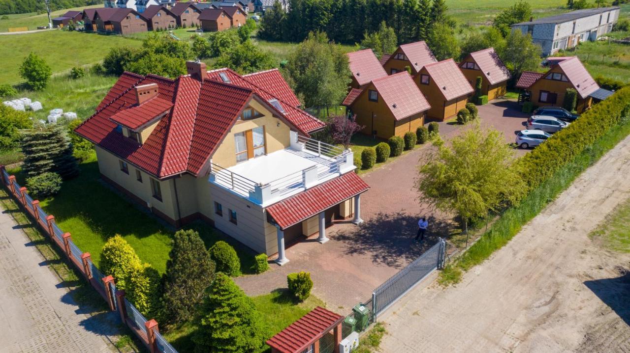 Willa Edi Władysławowo Exteriör bild