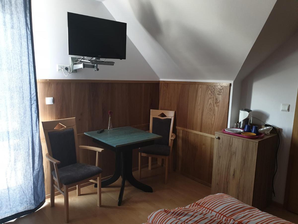 Willa Edi Władysławowo Exteriör bild