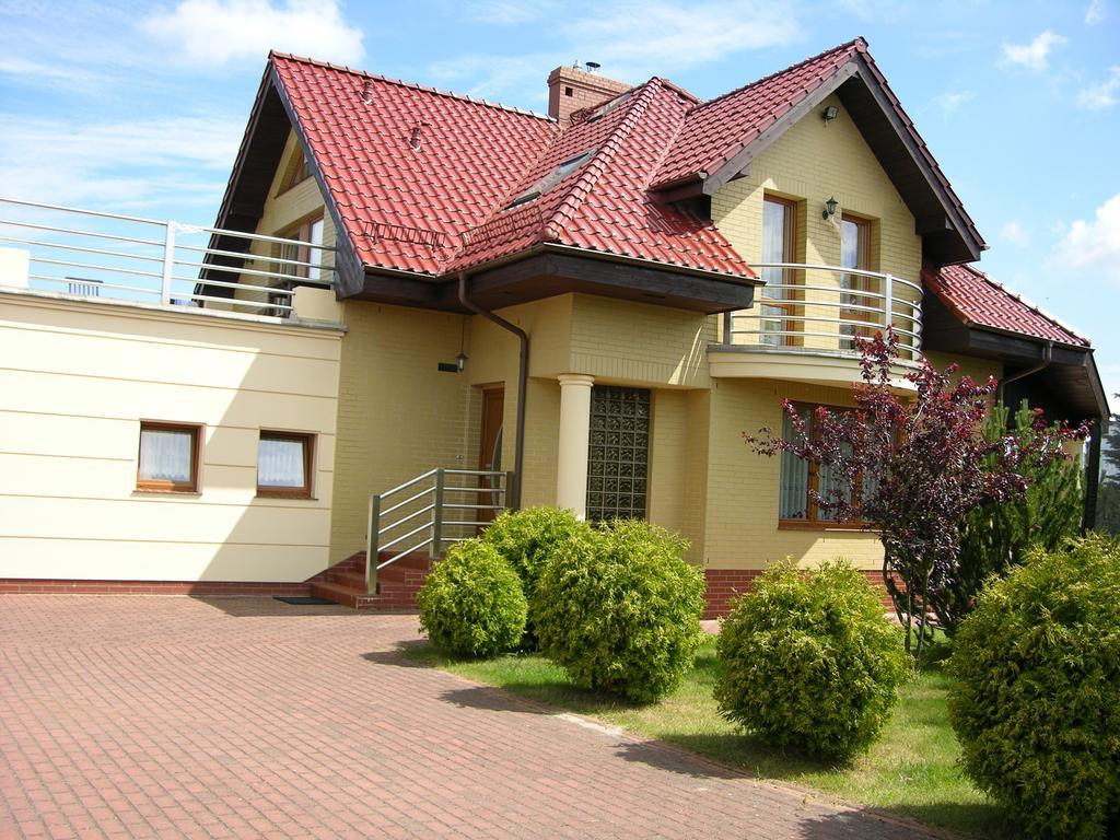 Willa Edi Władysławowo Exteriör bild